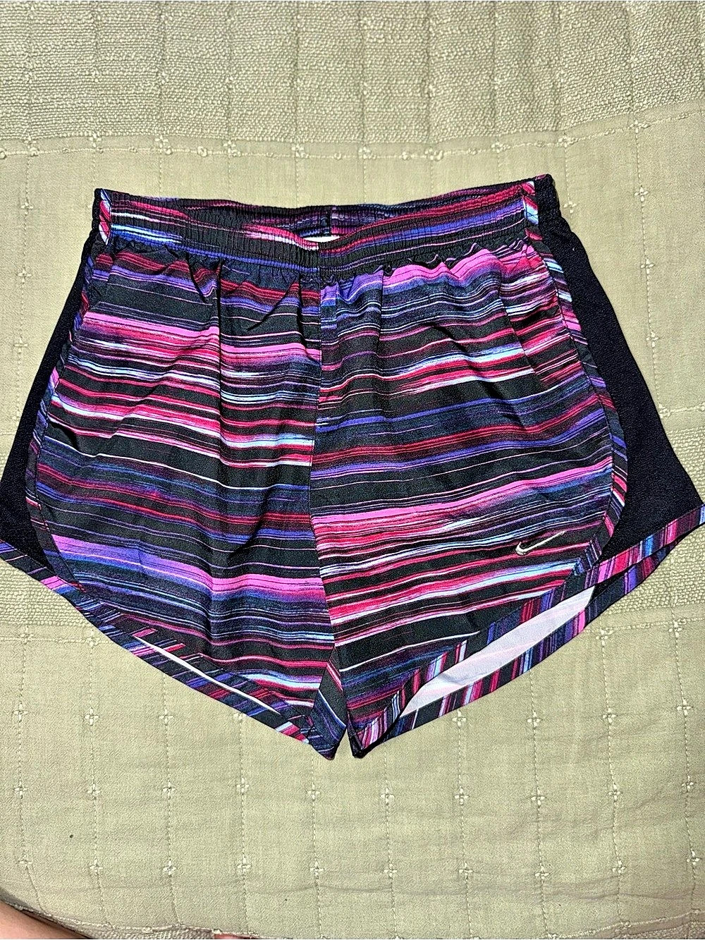 Nike Dri-FIT Tempo Running Shorts Girls Striped Large